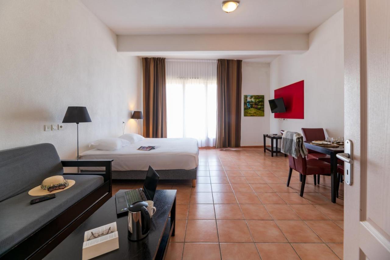 Cerise Carcassonne Sud Hotell Exteriör bild