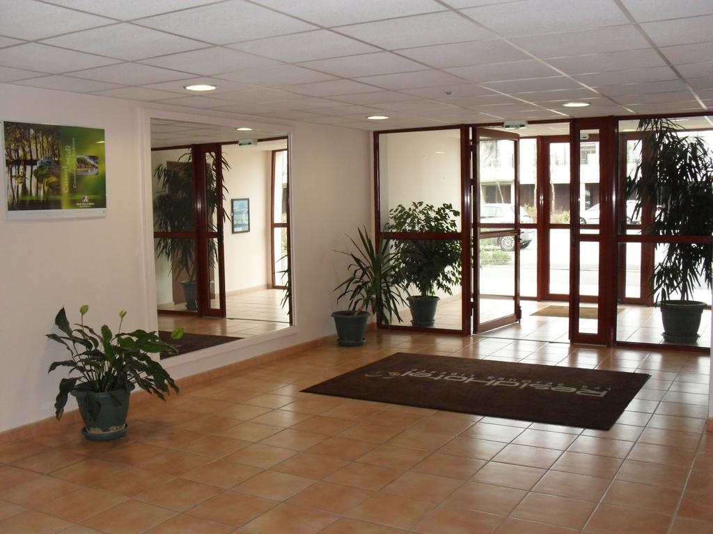 Cerise Carcassonne Sud Hotell Exteriör bild